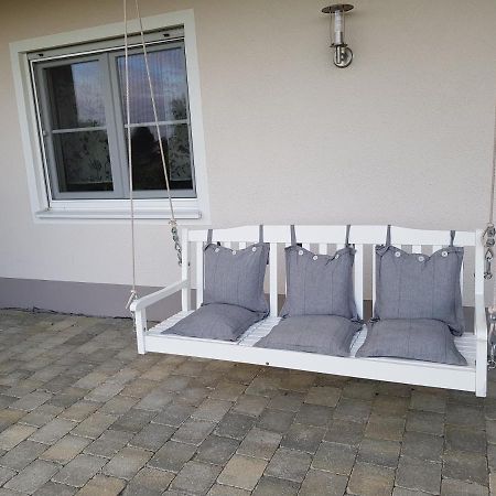 Stilvolles Apartment "Romantic" Neukirchen vorm Wald ภายนอก รูปภาพ