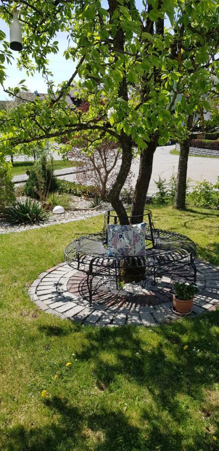 Stilvolles Apartment "Romantic" Neukirchen vorm Wald ภายนอก รูปภาพ