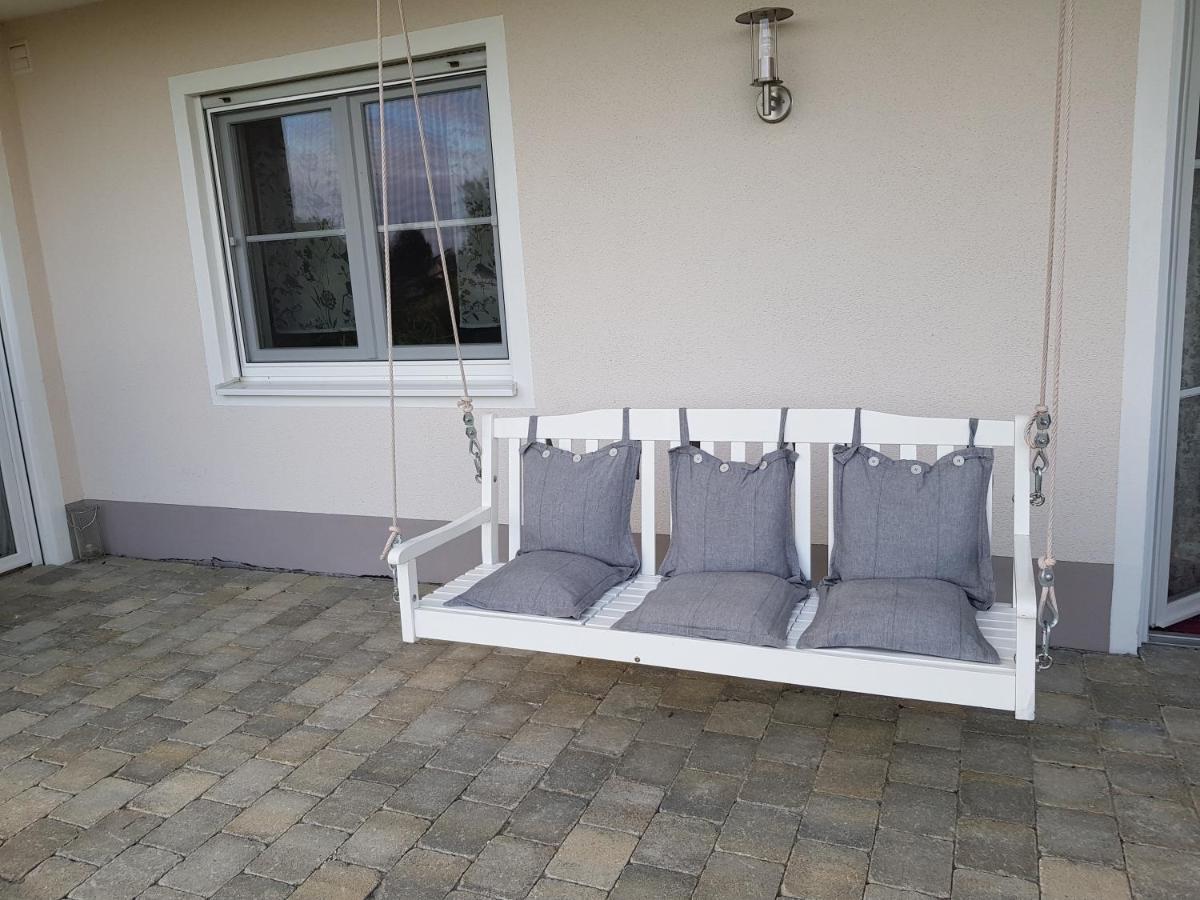 Stilvolles Apartment "Romantic" Neukirchen vorm Wald ภายนอก รูปภาพ
