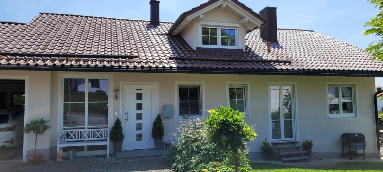 Stilvolles Apartment "Romantic" Neukirchen vorm Wald ภายนอก รูปภาพ